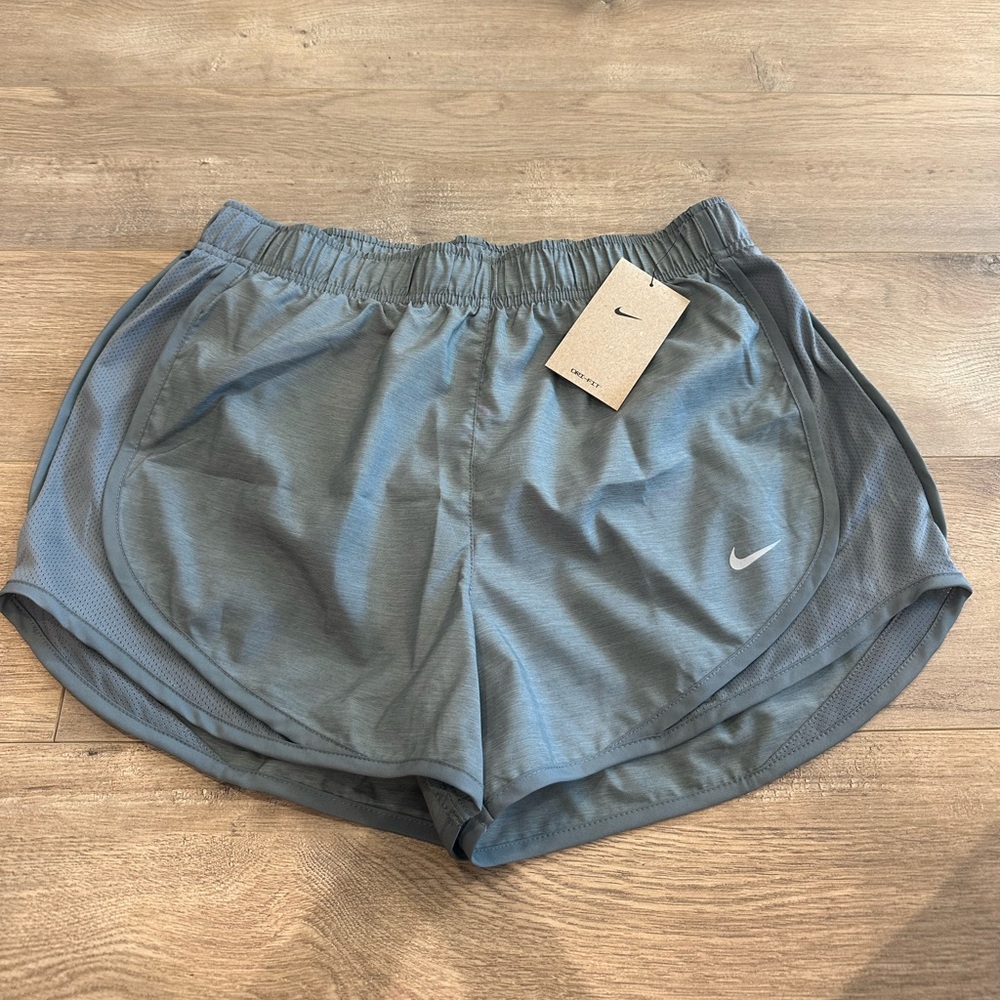 Nike Women's M Gray Dri Fit Running Shorts